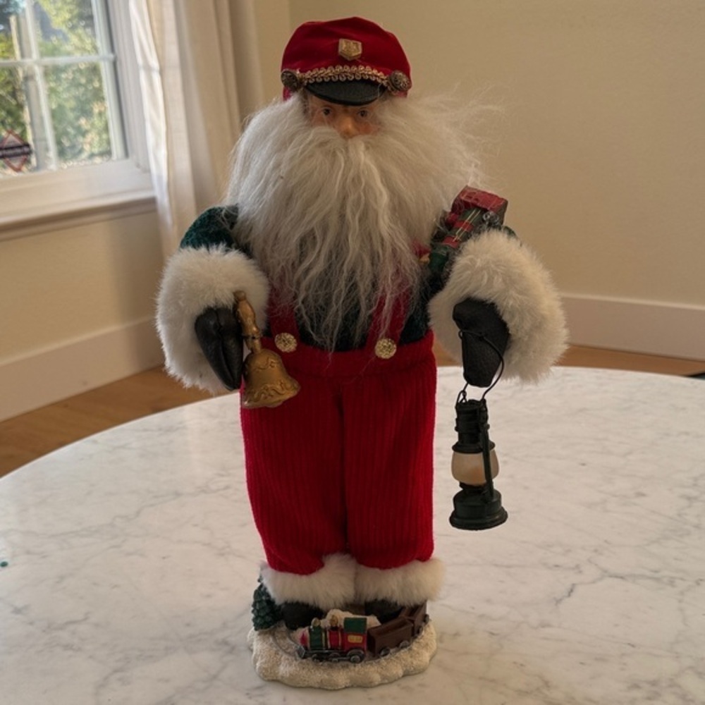 Santa’s Best Vintage 15 in Old Fashioned Santa Figurine